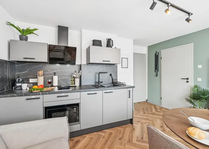 At Weinmeister - Talpark - Stilvoll Ansprechend باد سالزفلن